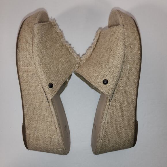 SIMPLY VERA by VERA WANG Wedge Sandal Womens 9M Tan Platform Textile Fringe Boho - Picture 10 of 12